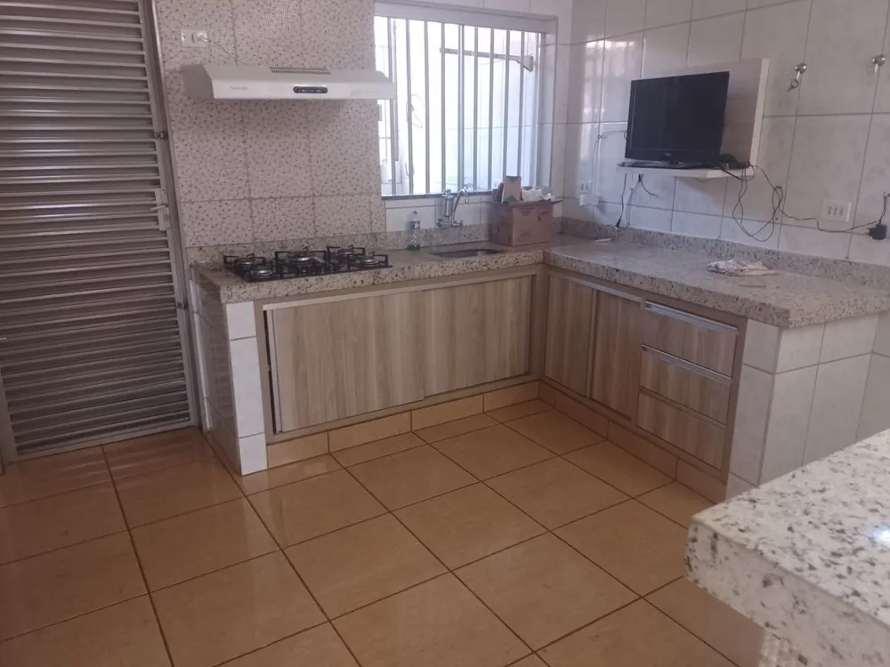 Casa, 4 quartos, 180 m² - Foto 8