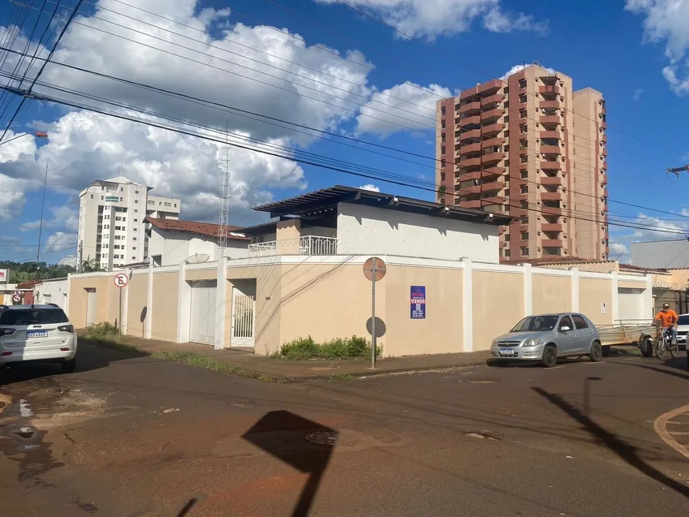 Casa, 4 quartos, 400 m² - Foto 1