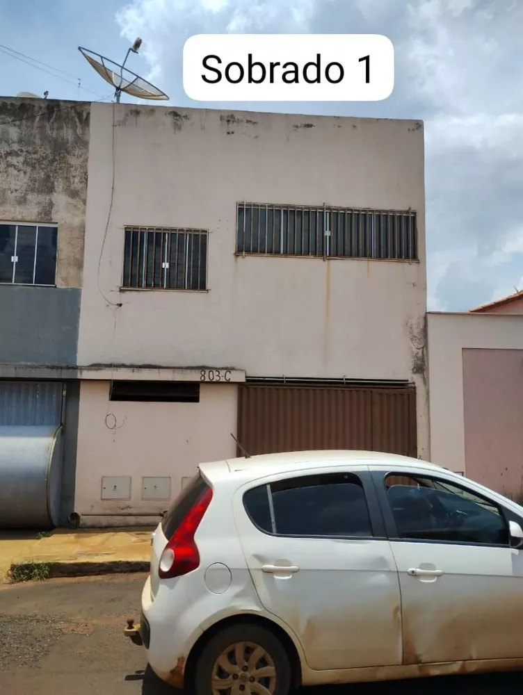 Casa à venda com 8 quartos, 400M2 - Foto 2