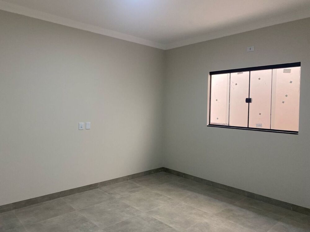 Casa à venda com 3 quartos, 90m² - Foto 2