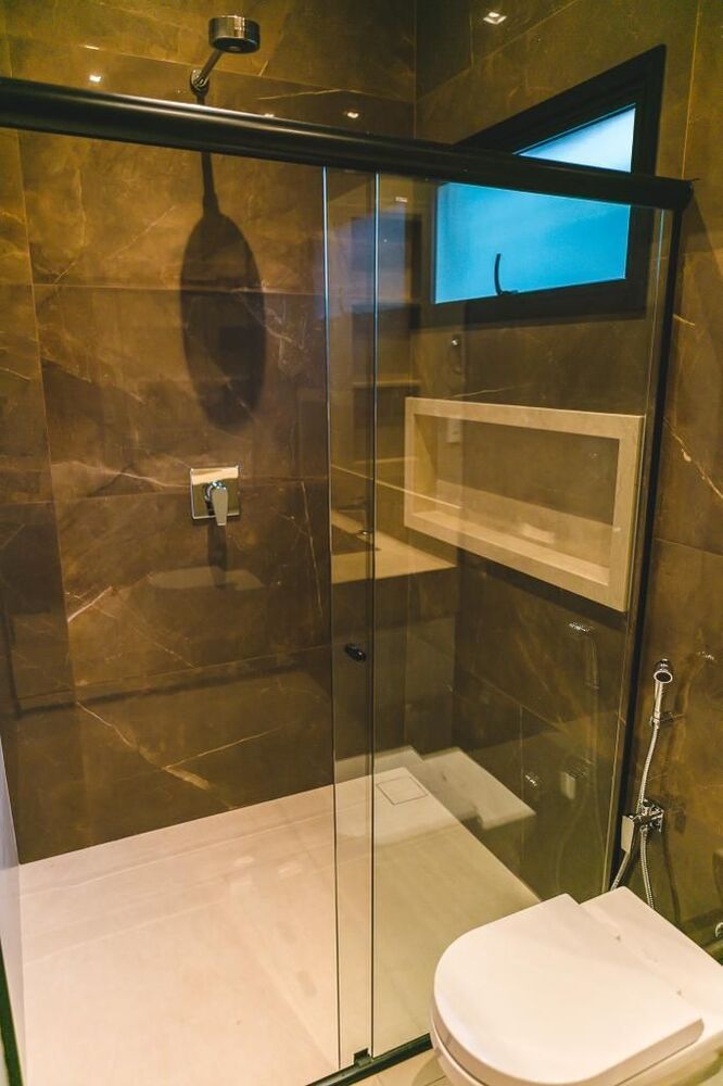 Casa de Condomínio à venda com 3 quartos, 262m² - Foto 2
