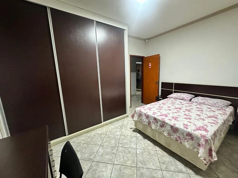 Casa, 3 quartos, 180 m² - Foto 3