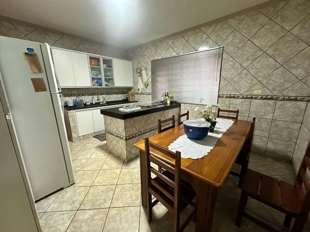 Casa, 3 quartos, 180 m² - Foto 4