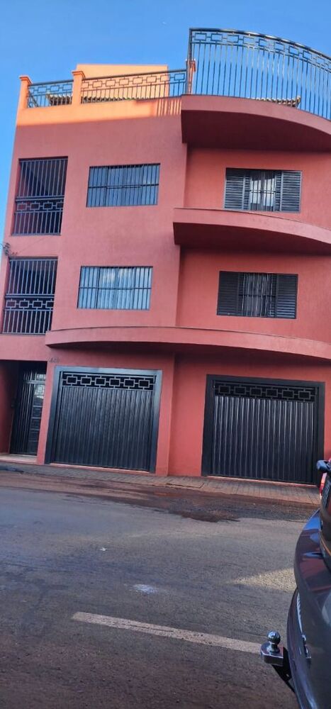 Casa à venda com 4 quartos, 378m² - Foto 2