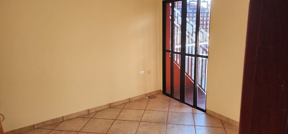 Casa à venda com 4 quartos, 378m² - Foto 6