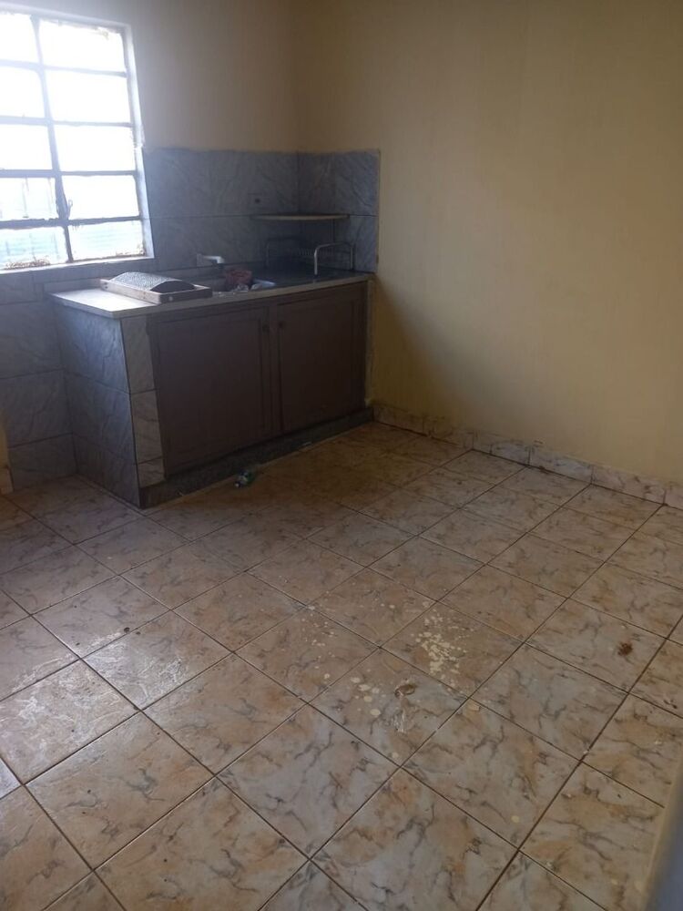 Casa à venda com 3 quartos, 312M2 - Foto 2