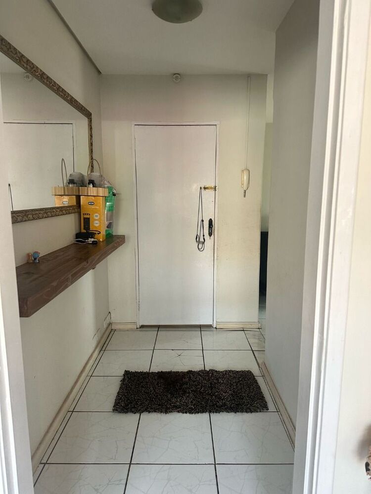 Apartamento à venda com 1 quarto, 60m² - Foto 2