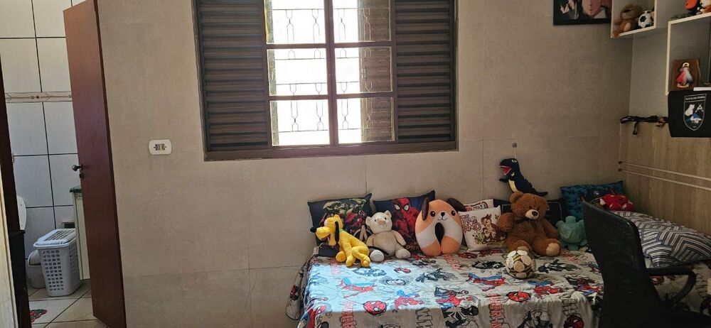 Casa, 3 quartos, 170 m² - Foto 2