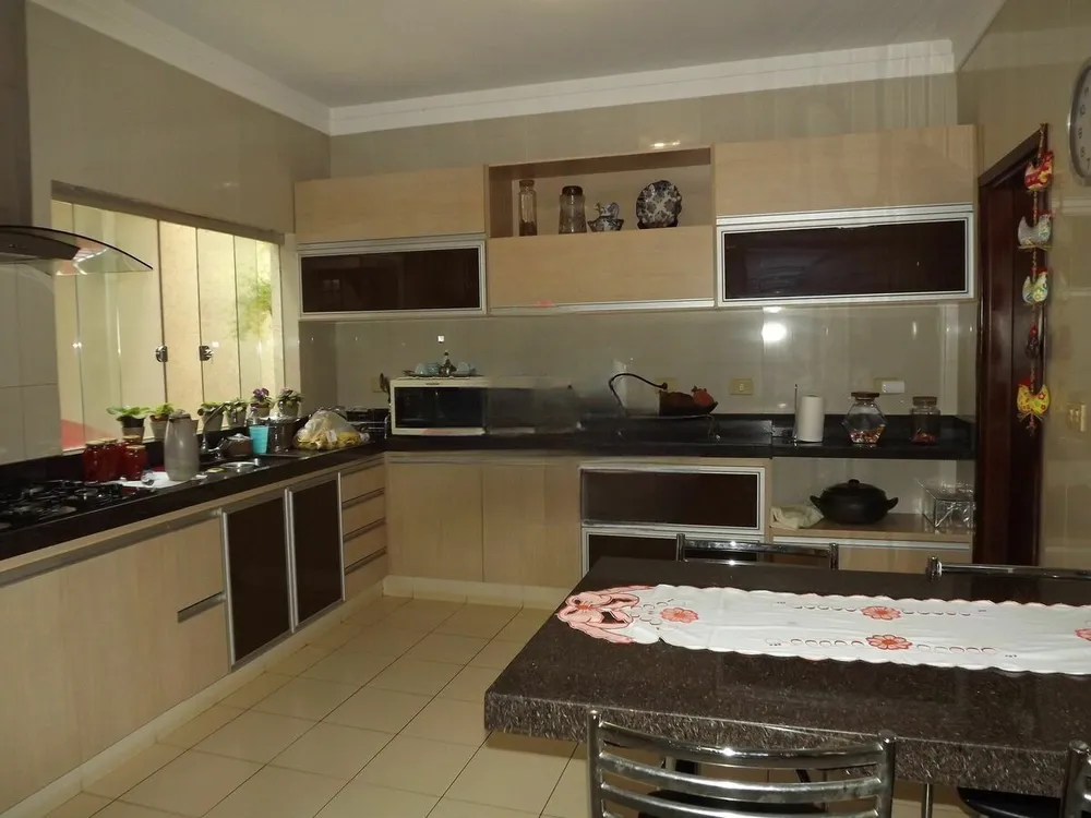 Casa, 5 quartos, 357 m² - Foto 4