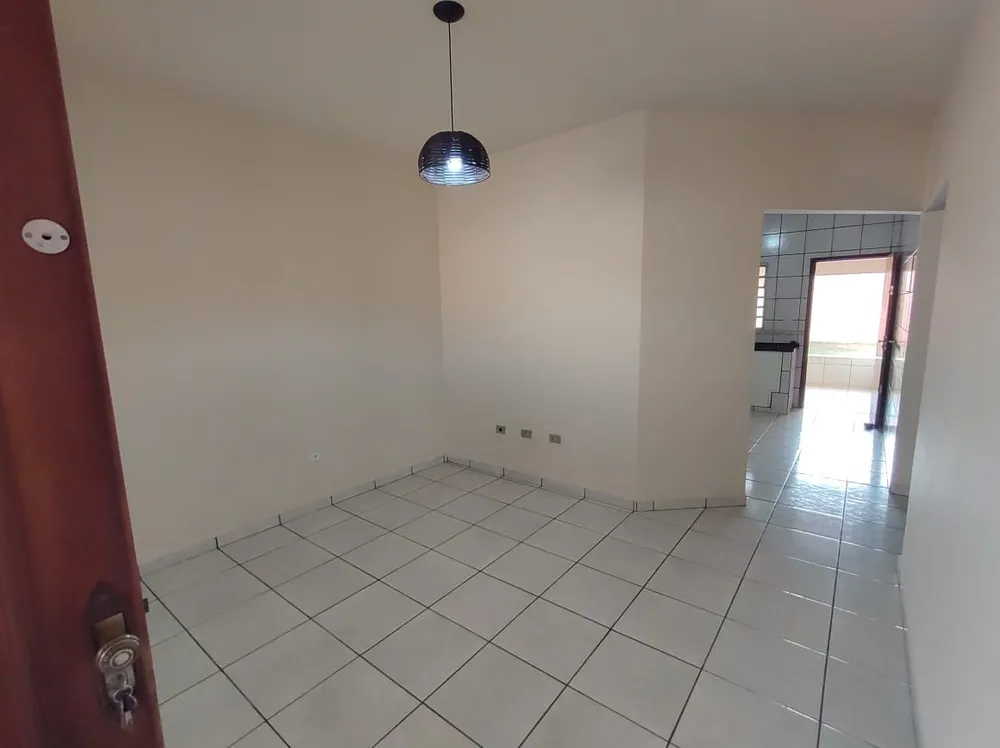 Casa, 3 quartos, 230 m² - Foto 2