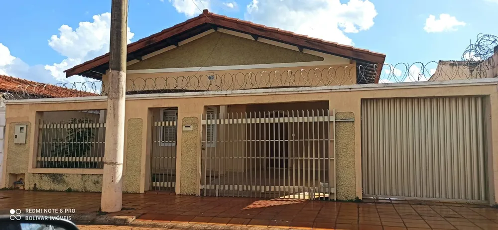 Casa, 3 quartos, 190 m² - Foto 1