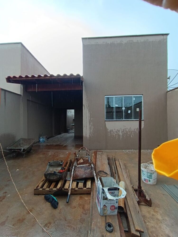 Casa à venda com 2 quartos, 87m² - Foto 1