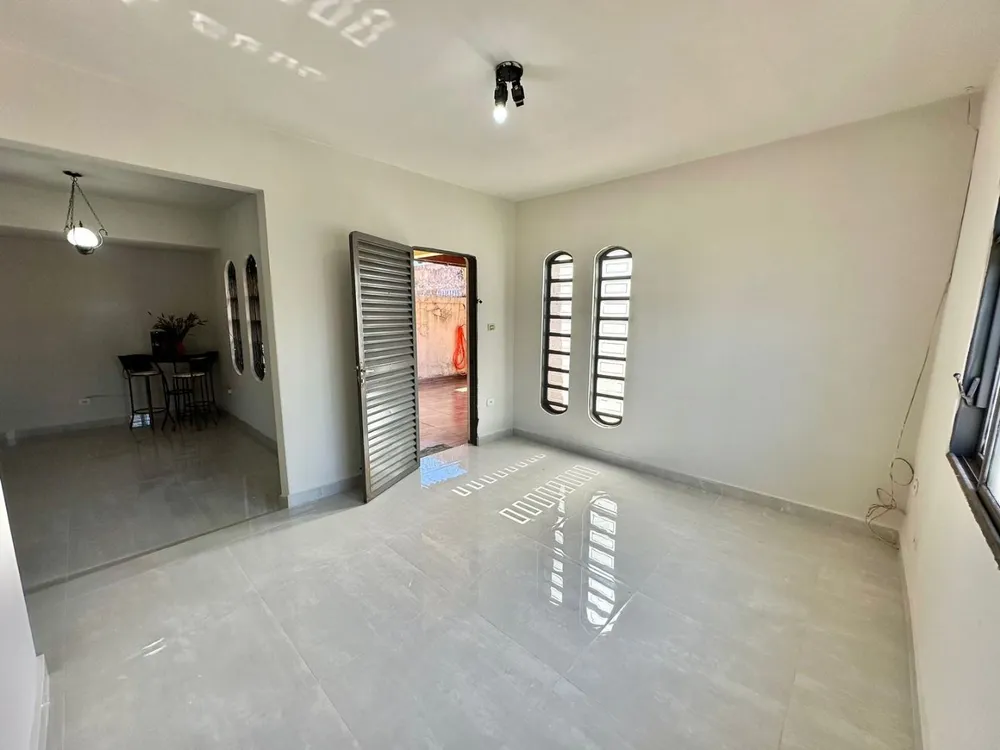 Casa, 4 quartos, 274 m² - Foto 3