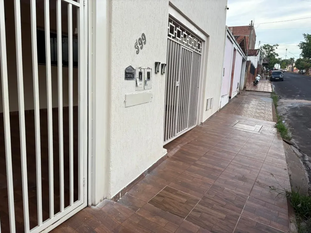 Casa, 3 quartos, 296 m² - Foto 2