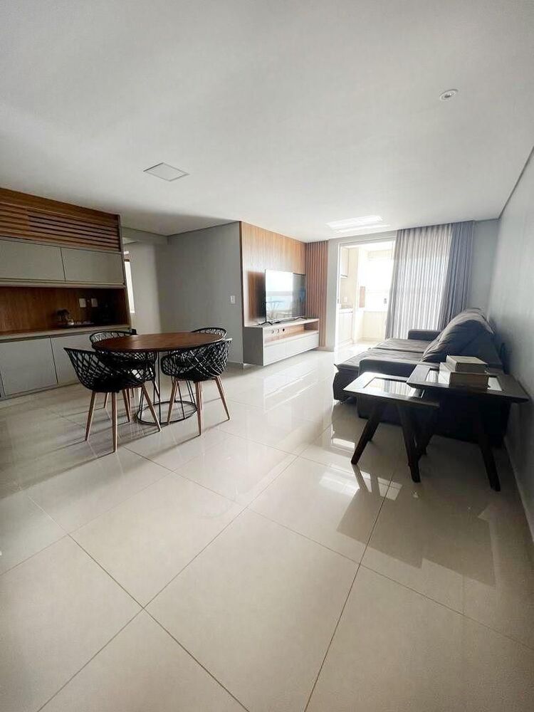 Apartamento à venda com 2 quartos, 80m² - Foto 2
