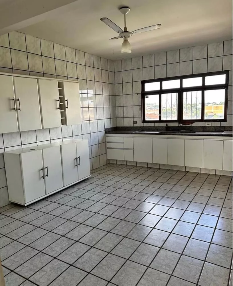 Apartamento para alugar com 3 quartos, 90m² - Foto 4