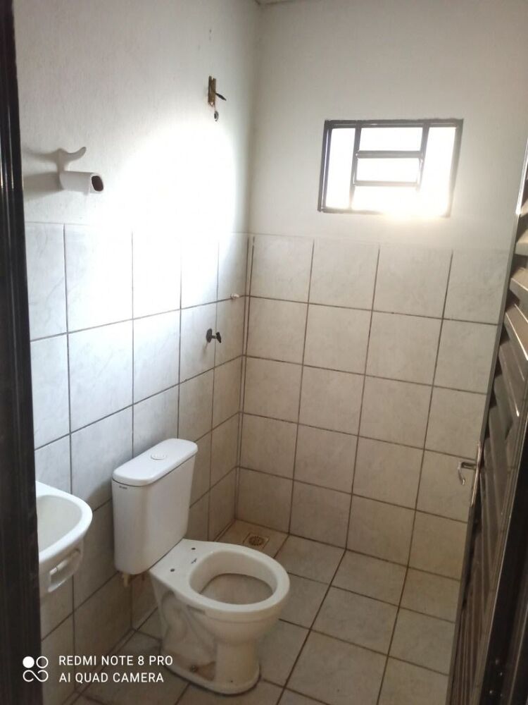 Casa à venda com 2 quartos, 62m² - Foto 9