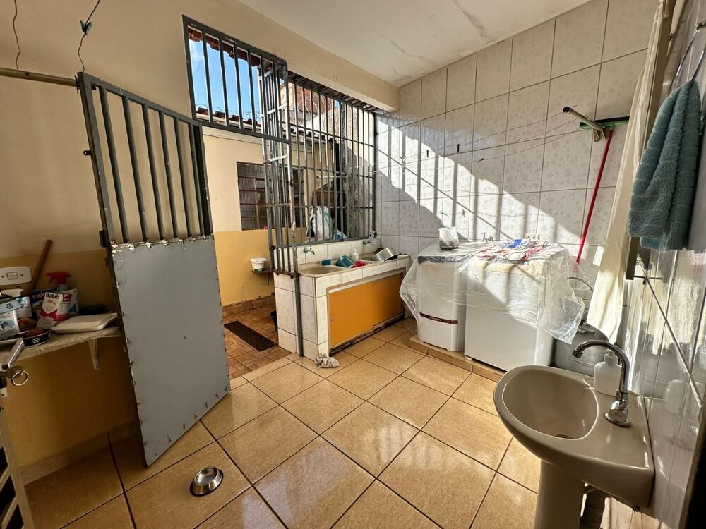 Casa, 3 quartos, 162 m² - Foto 3