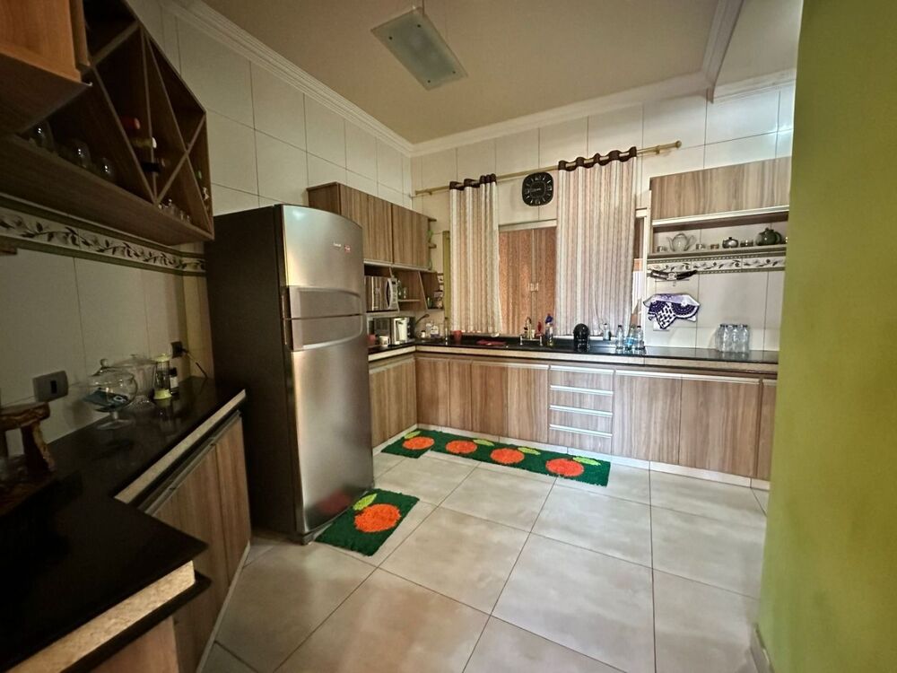 Casa à venda com 4 quartos, 206m² - Foto 5