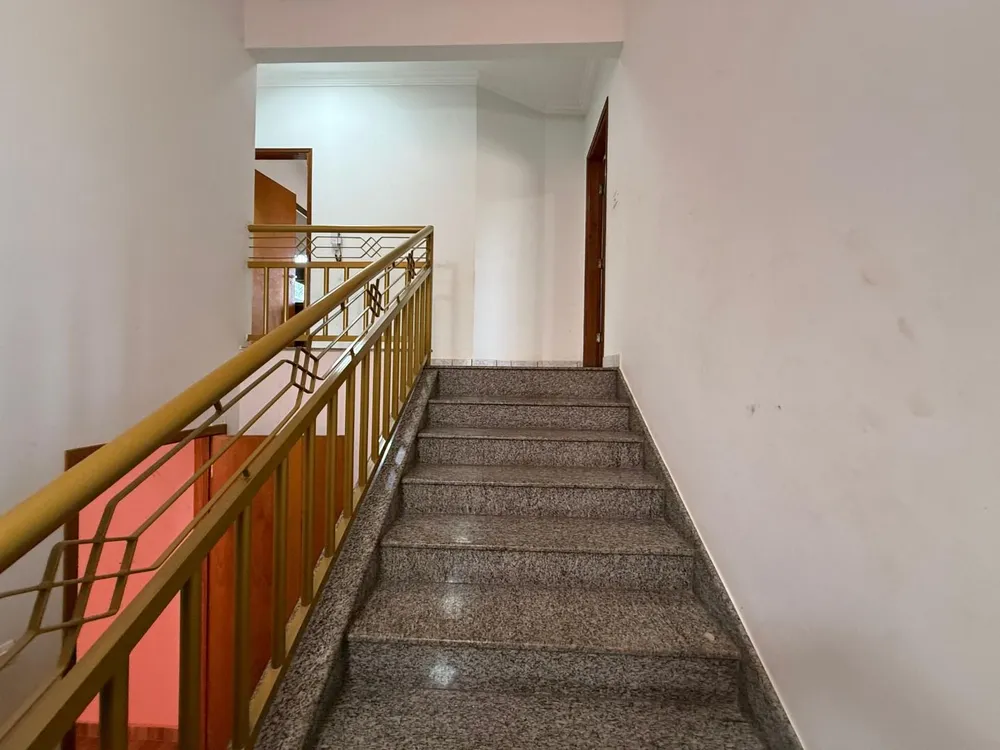 Casa, 3 quartos, 295 m² - Foto 2