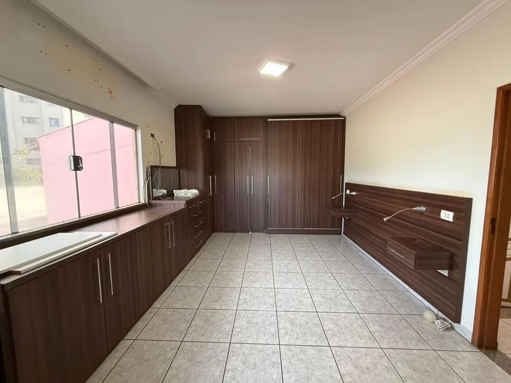 Casa, 3 quartos, 295 m² - Foto 4
