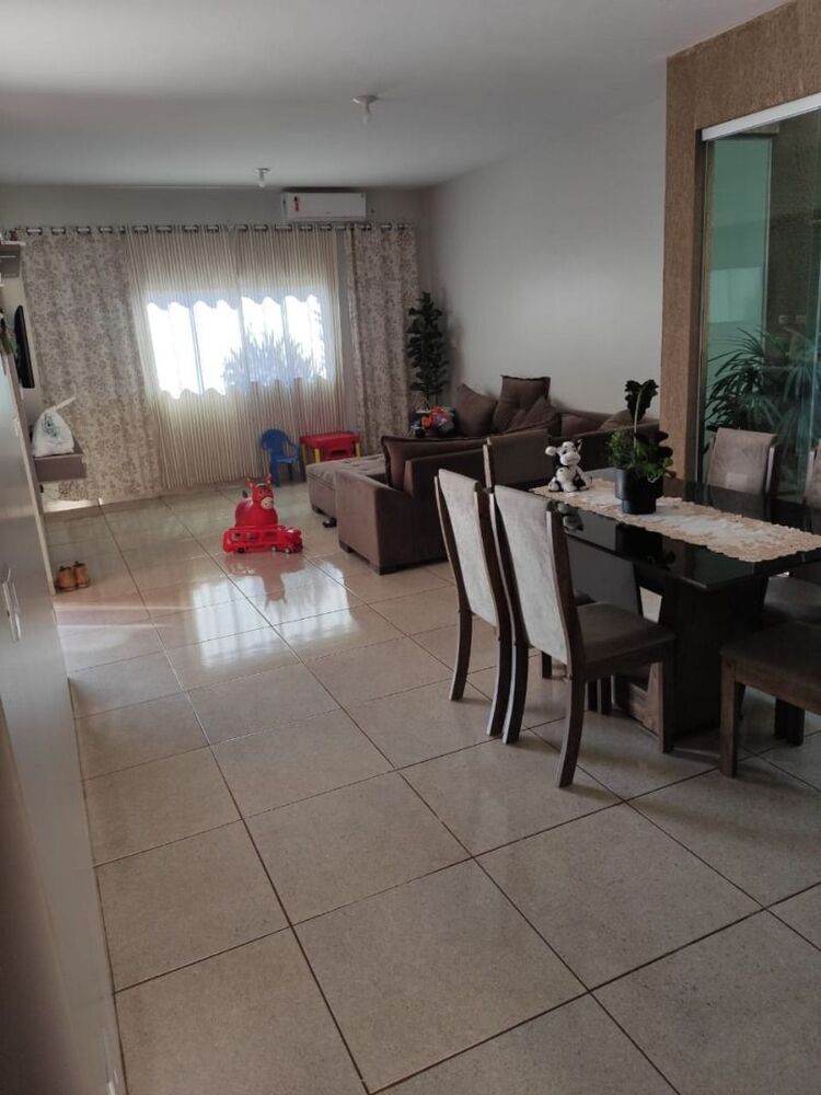 Casa, 3 quartos, 173 m² - Foto 1