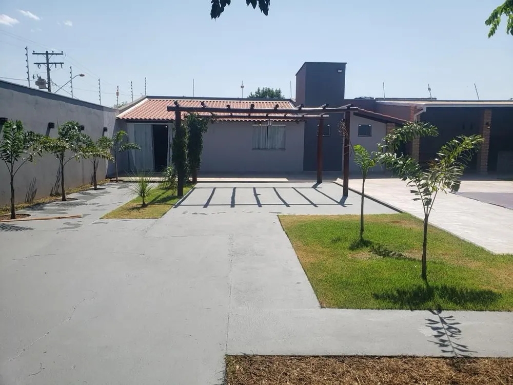Casa, 1 quarto, 250 m² - Foto 2