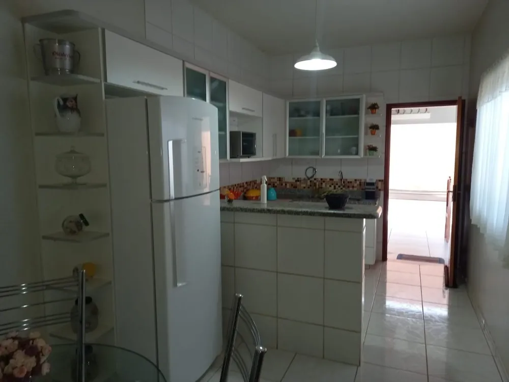 Casa, 3 quartos, 180 m² - Foto 14