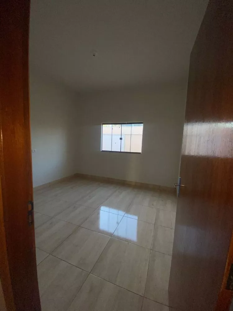 Casa à venda com 2 quartos, 80m² - Foto 4