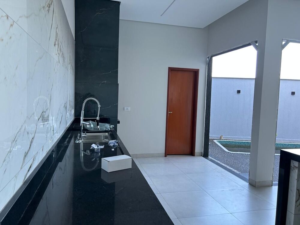 Casa, 3 quartos, 250 m² - Foto 3