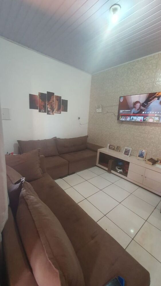 Casa à venda com 3 quartos, 100m² - Foto 3
