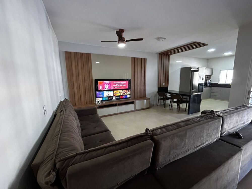 Casa, 3 quartos, 200 m² - Foto 2