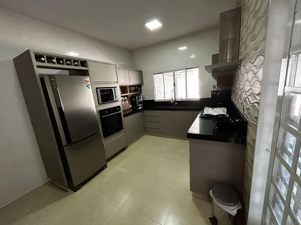 Casa, 3 quartos, 200 m² - Foto 4
