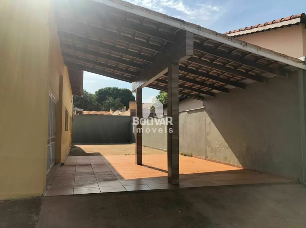 Casa, 3 quartos, 250 m² - Foto 2