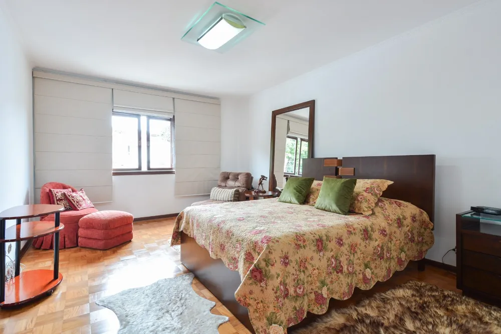 Casa, 3 quartos, 349 m² - Foto 1