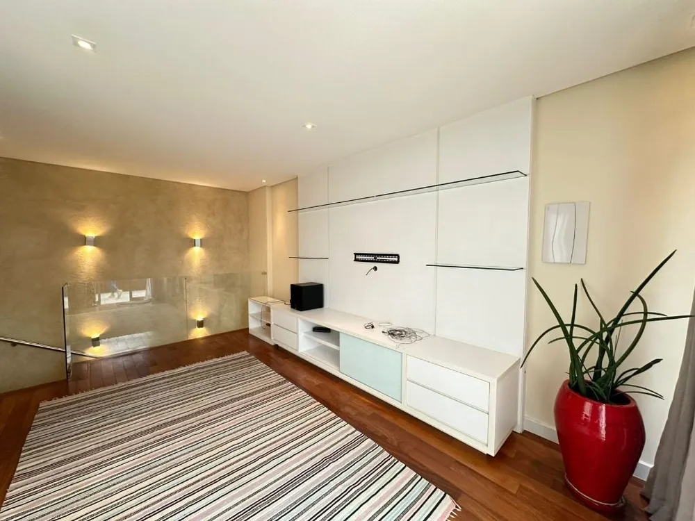 Cobertura, 3 quartos, 244 m² - Foto 1