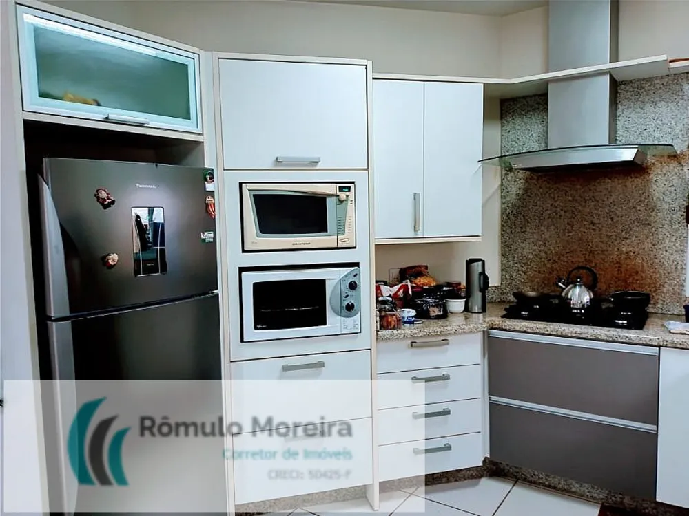 Casa, 4 quartos, 190 m² - Foto 2