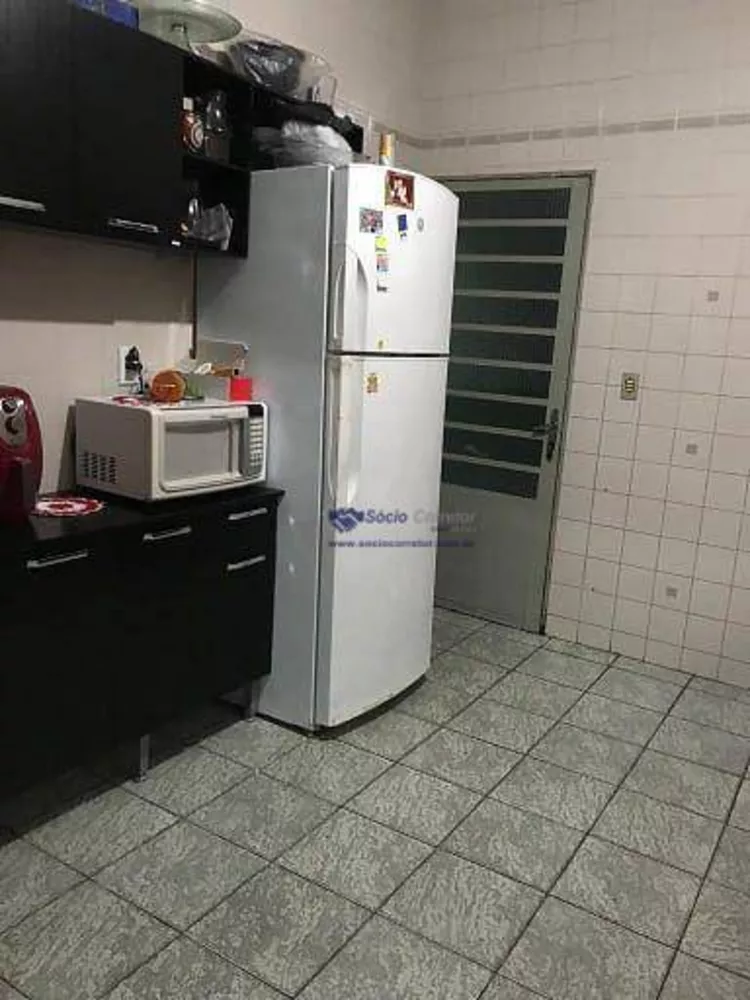 Sobrado à venda com 3 quartos, 220m² - Foto 9