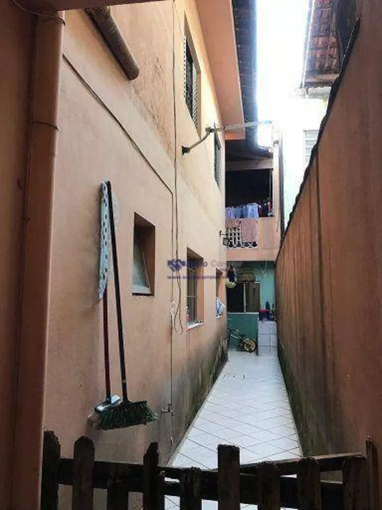 Sobrado à venda com 3 quartos, 220m² - Foto 11