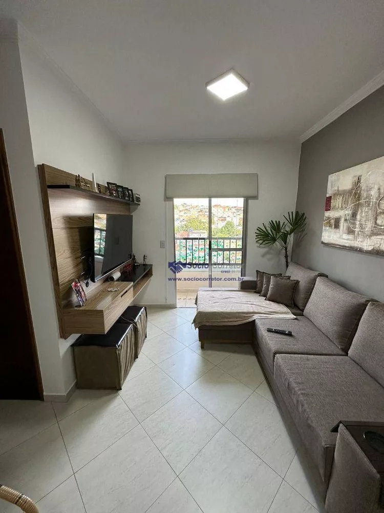 Apartamento à venda com 2 quartos, 60m² - Foto 5