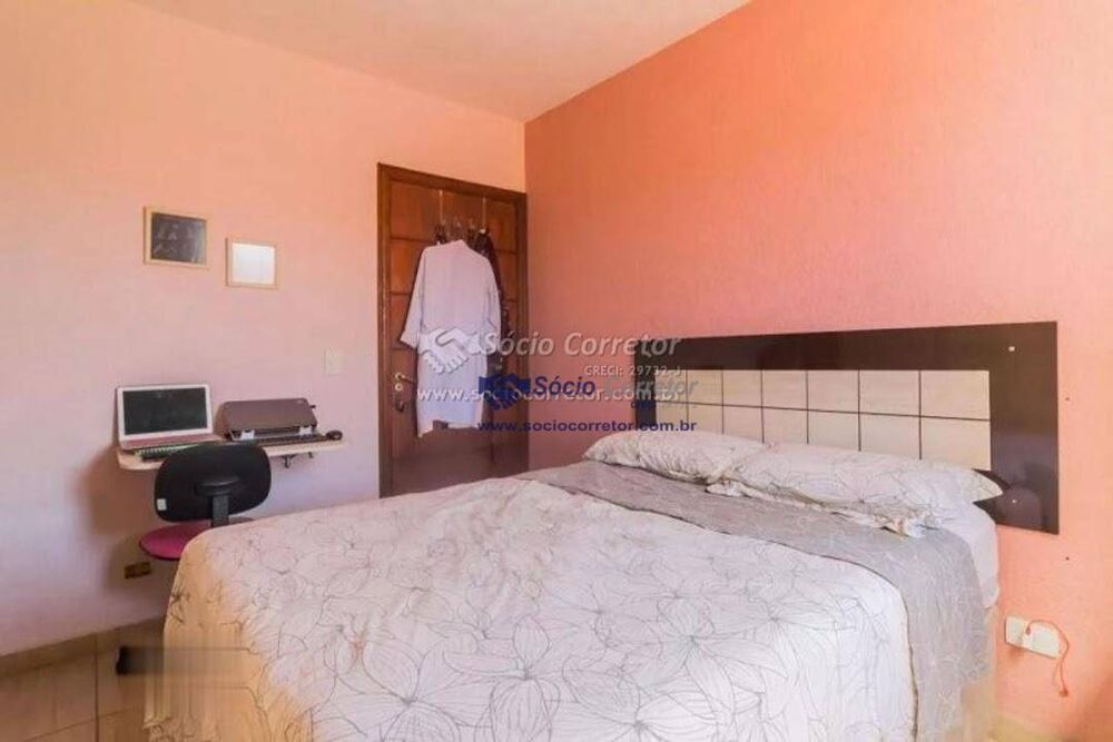 Sobrado à venda com 4 quartos, 200m² - Foto 3