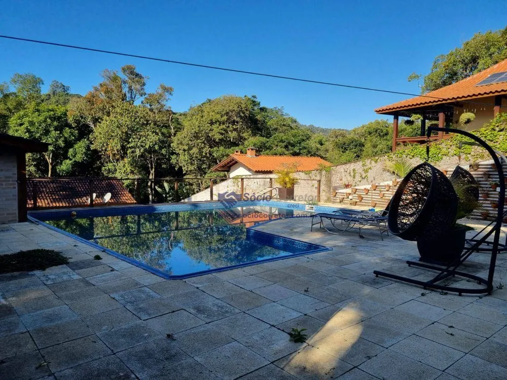 Sobrado, 4 quartos, 550 m² - Foto 1