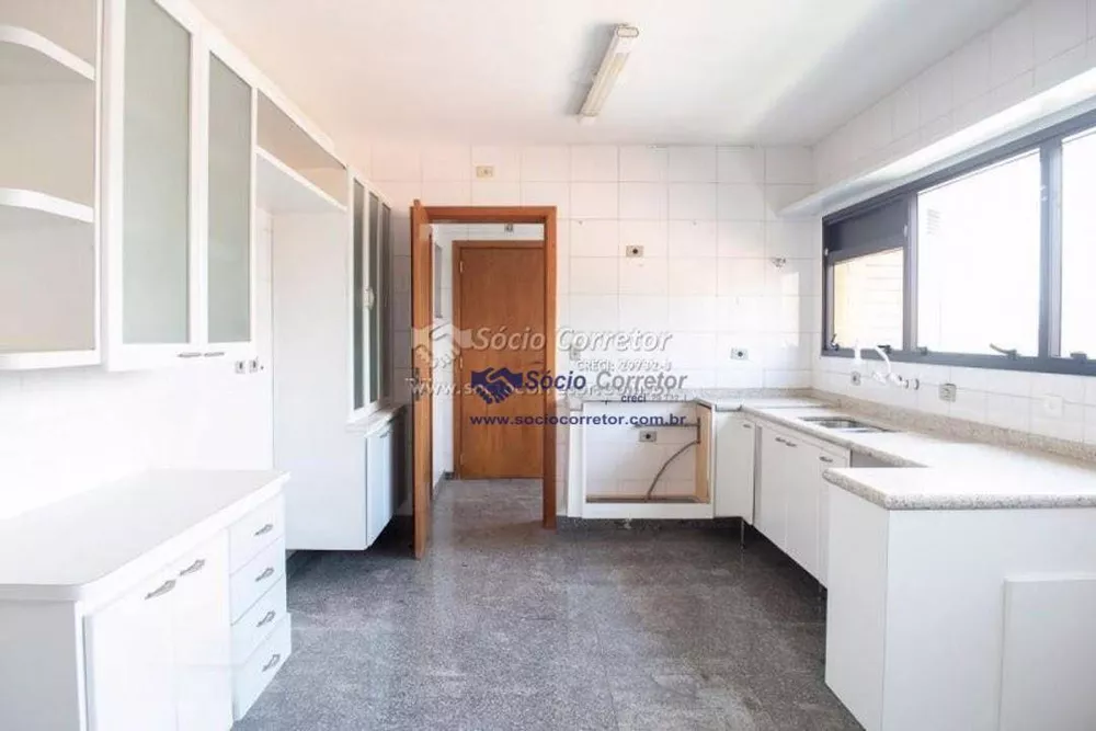 Apartamento à venda com 4 quartos, 190m² - Foto 8