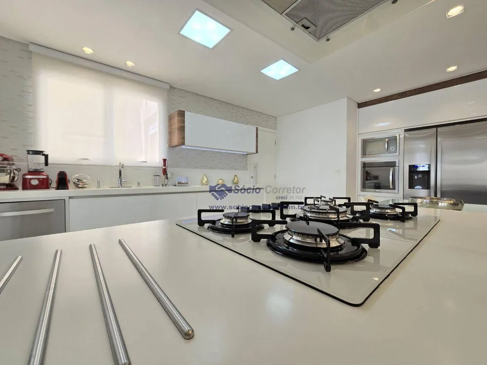 Apartamento, 3 quartos, 202 m² - Foto 2