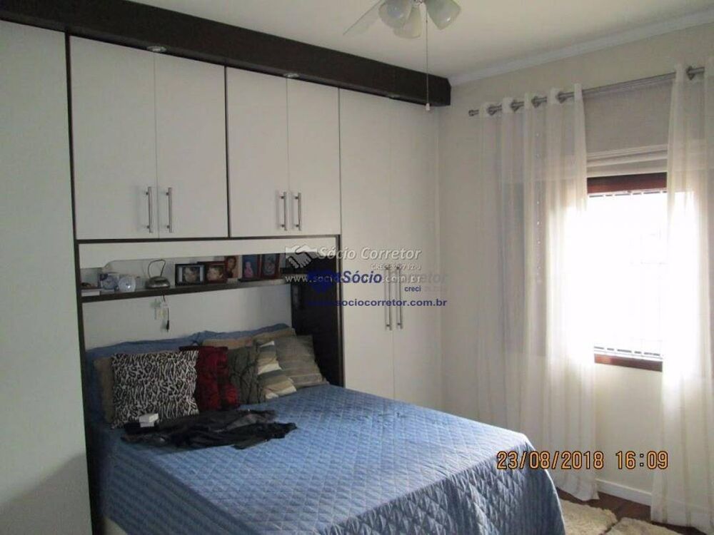 Casa, 3 quartos, 240 m² - Foto 2