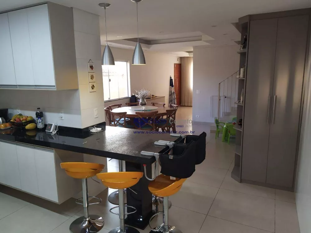 Casa à venda com 3 quartos, 150m² - Foto 8