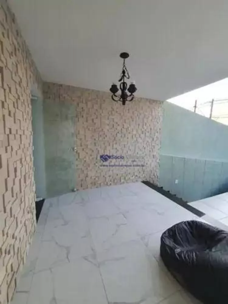 Casa à venda com 3 quartos, 520m² - Foto 2