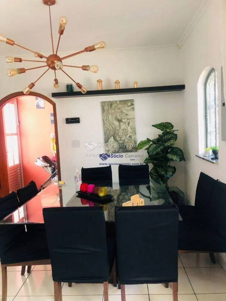 Casa, 3 quartos, 267 m² - Foto 2