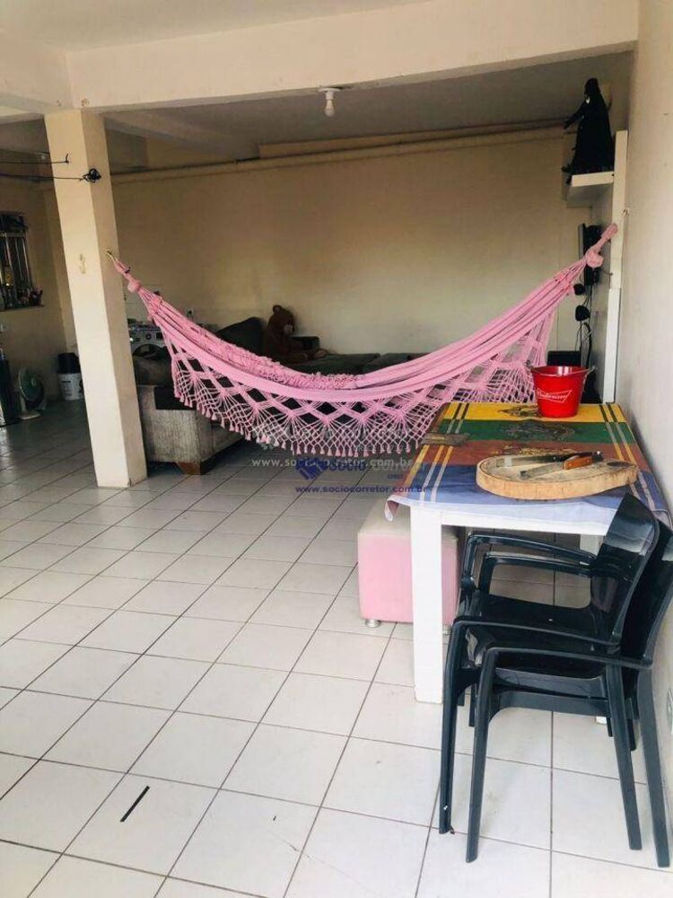 Casa à venda com 3 quartos, 267m² - Foto 4