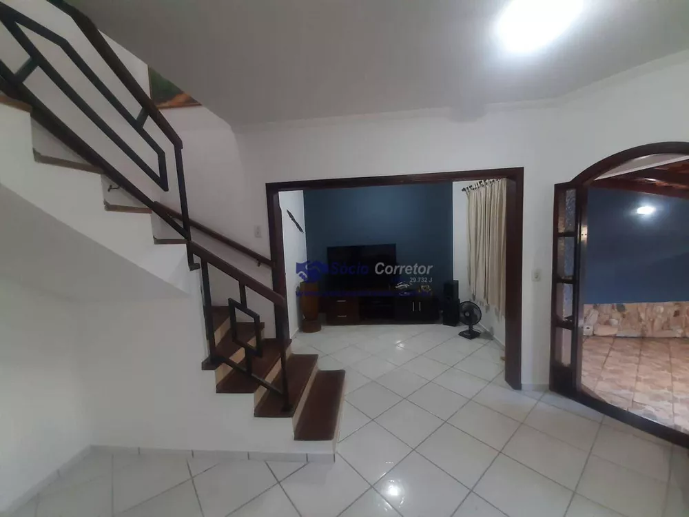 Sobrado à venda com 3 quartos, 168m² - Foto 3